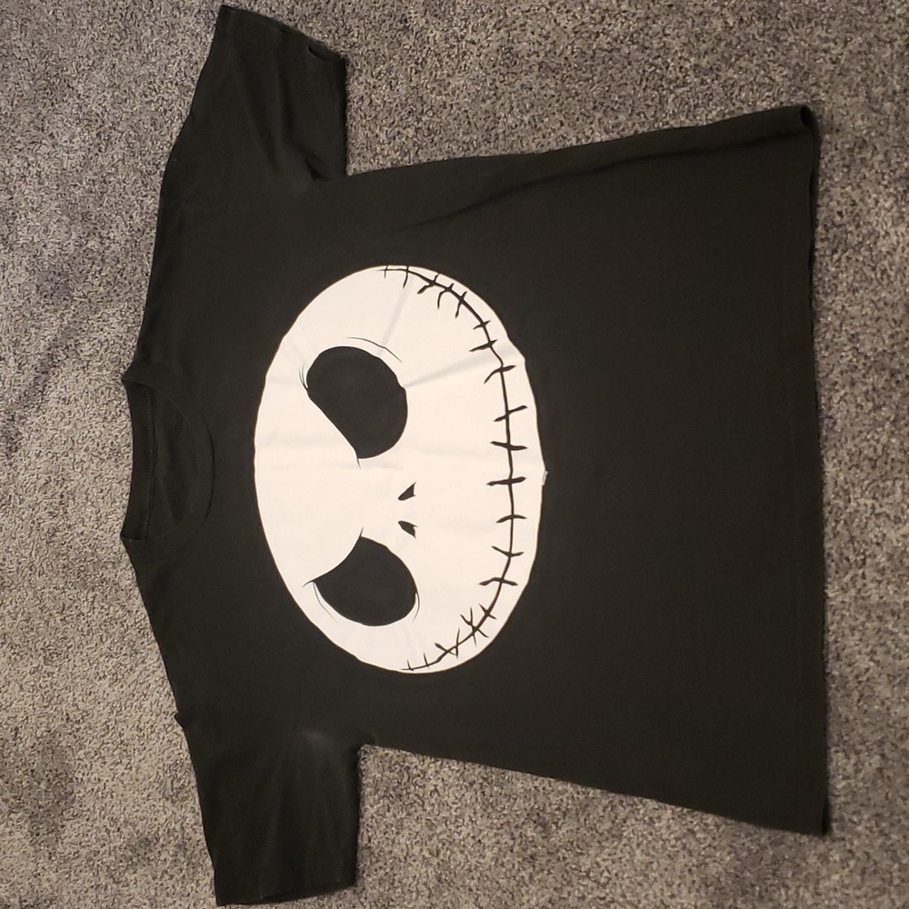FREE WITH ANY 5/$25 BUNDLE - Jack Skellington T-shirt